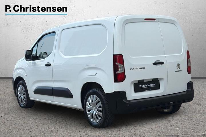 Hvid Peugeot Partner fra 2022