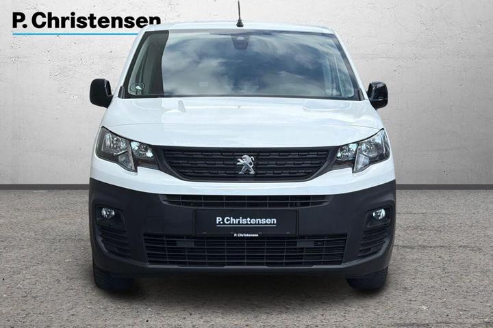 Hvid Peugeot Partner fra 2022