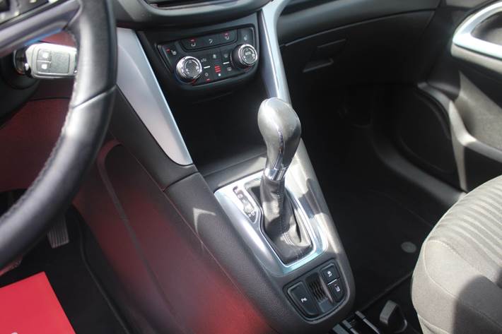 Grå Opel Zafira Tourer fra 2015