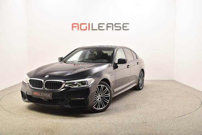 Sort BMW 530e fra 2020