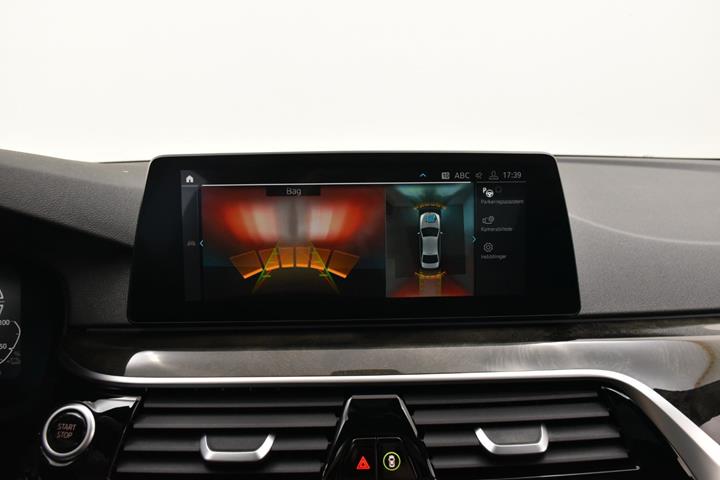 Sort BMW 530e fra 2020