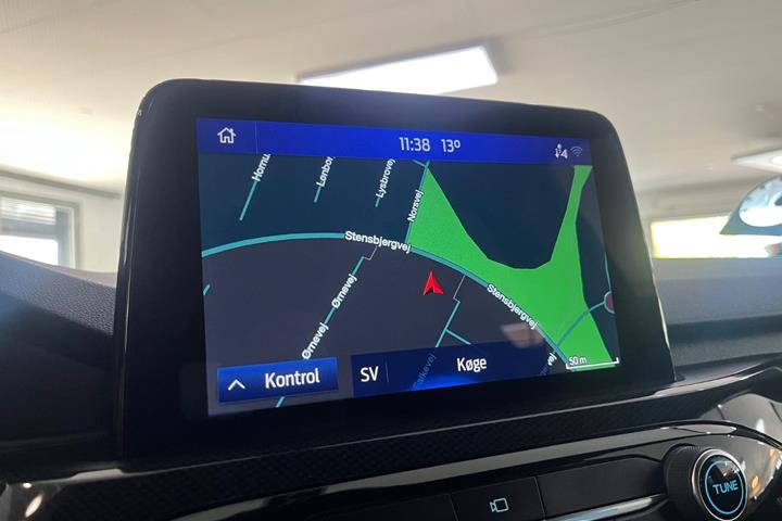 Grå Ford Kuga fra 2021