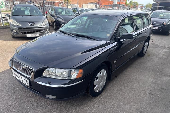 Sort Volvo V70 fra 2005