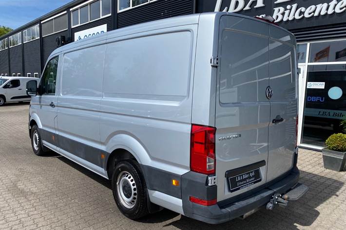 Sølv VW Crafter 35 fra 2023