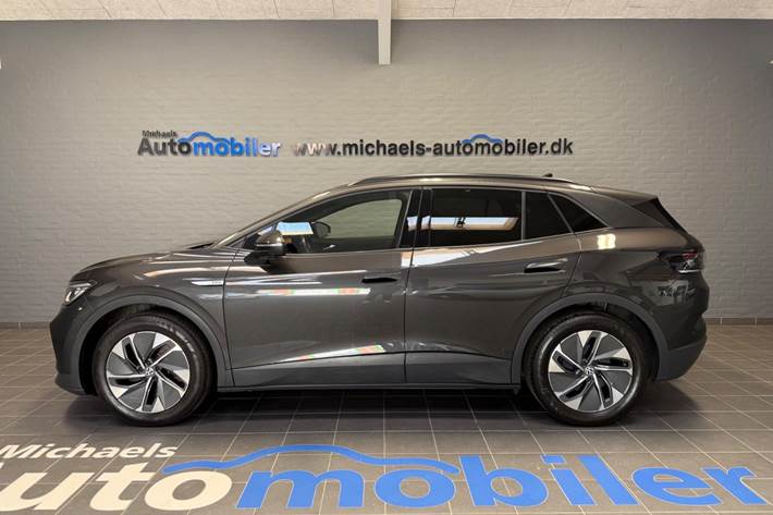 Grå VW ID.4 fra 2021