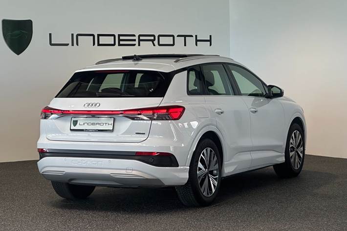 Hvid Audi Q4 e-tron fra 2024