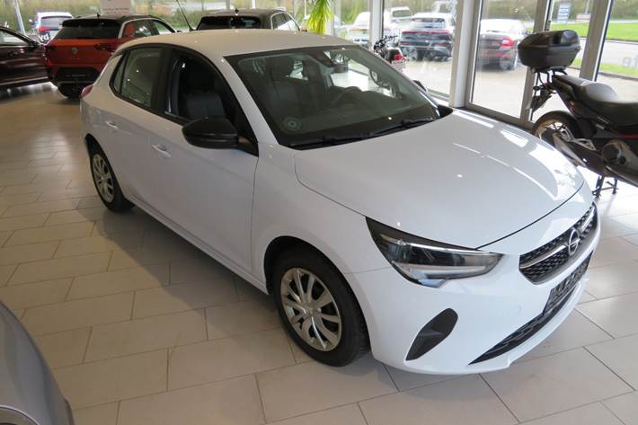 Hvid Opel Corsa fra 2020