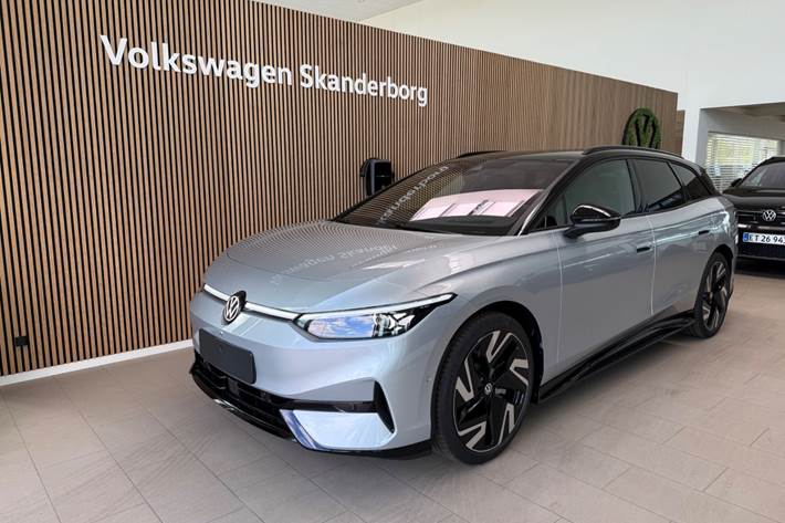 Sølv VW ID.7 fra 2026