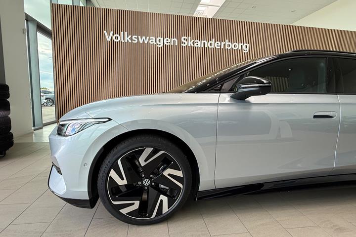 Sølv VW ID.7 fra 2026