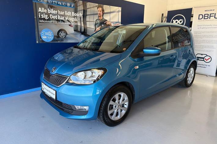 Blå Skoda Citigo fra 2019 set udefra