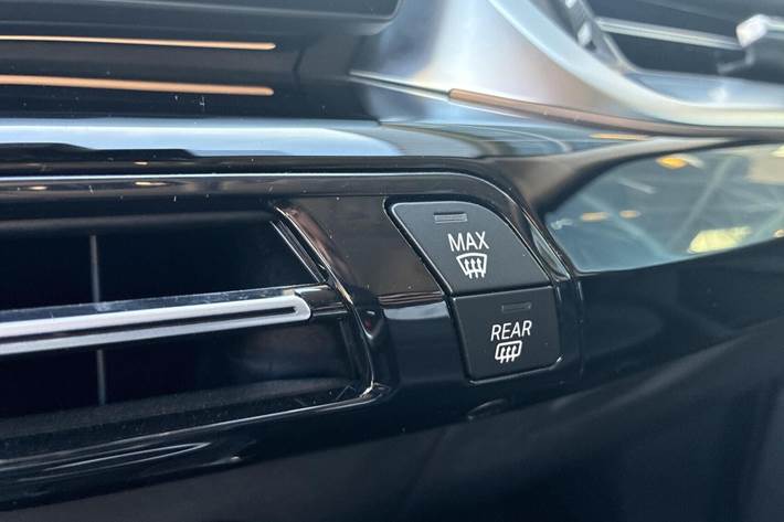 Sort BMW iX1 fra 2024