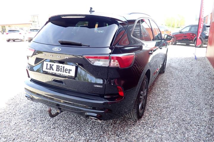 Sort Ford Kuga fra 2021