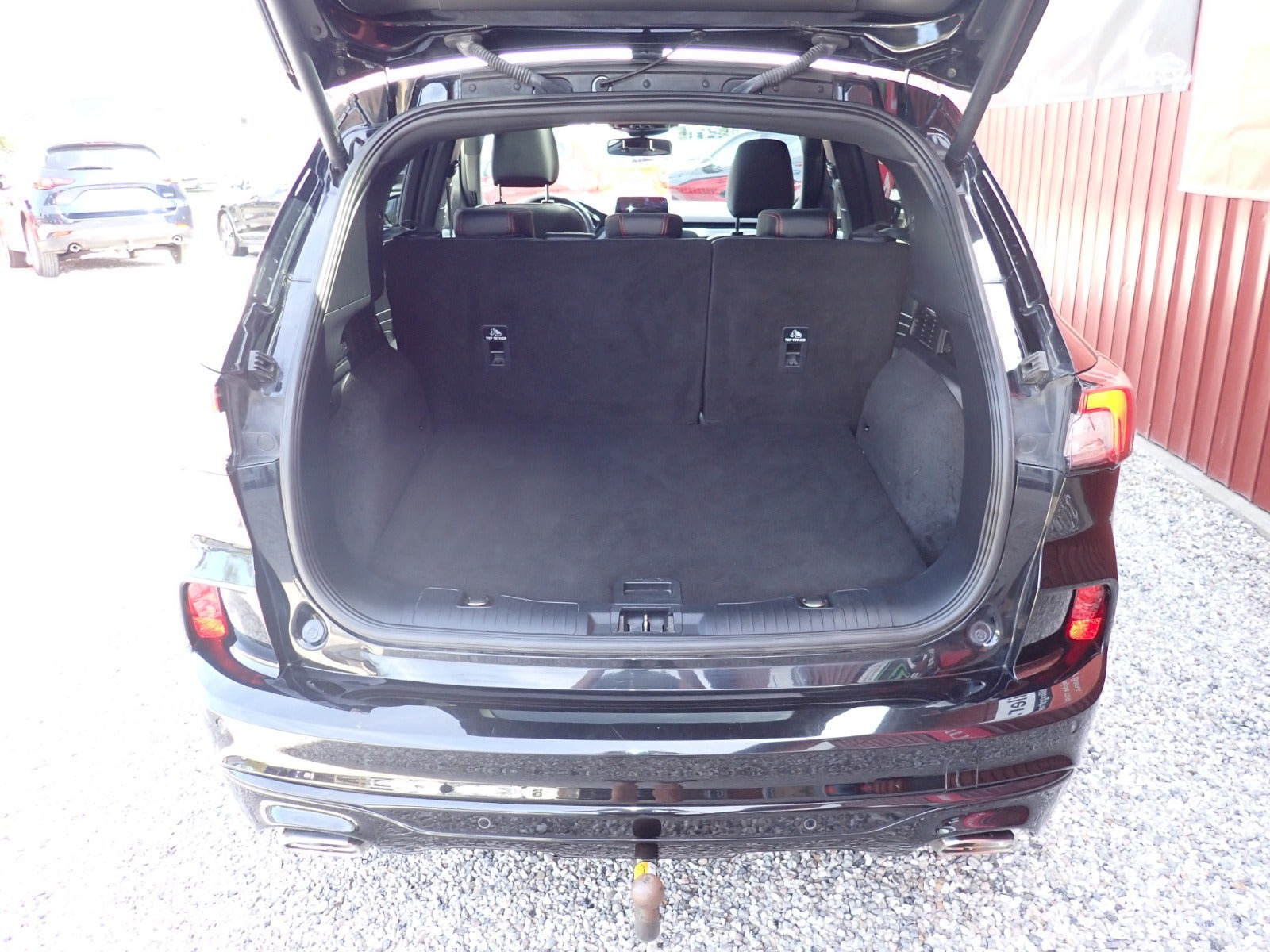 Sort Ford Kuga fra 2021