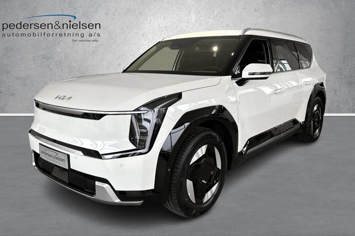 Hvid Kia EV9 fra 2026 set udefra