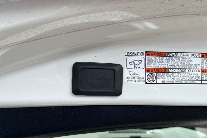 Hvid Toyota RAV4 fra 2016