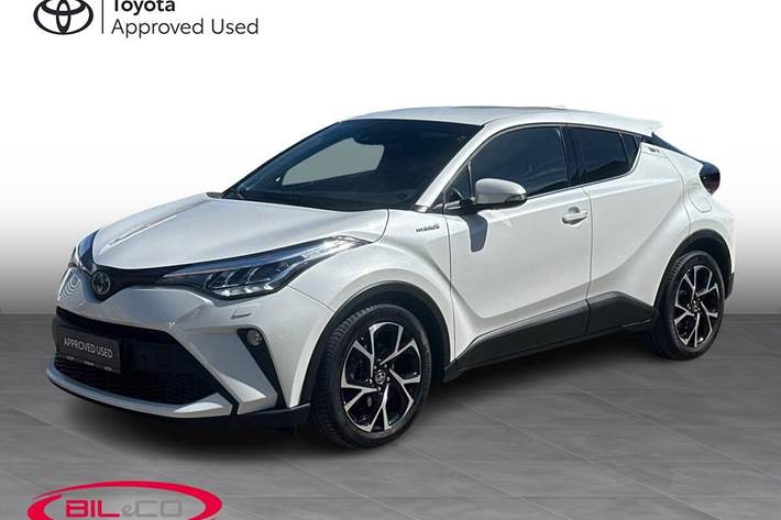 Hvid Toyota C-HR fra 2022