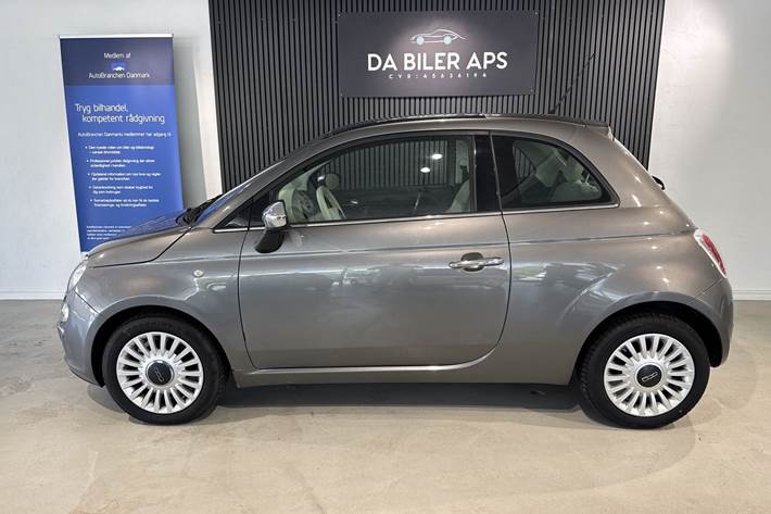 Grå Fiat 500 fra 2010