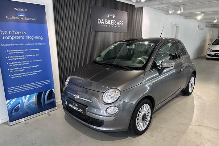 Grå Fiat 500 fra 2010
