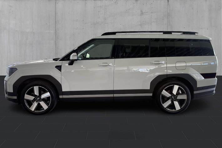 Hvid Hyundai Santa Fe fra 2025