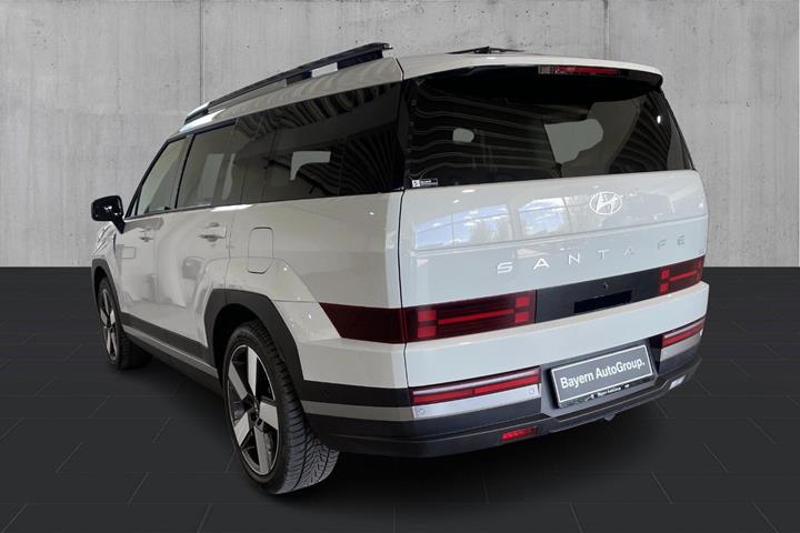 Hvid Hyundai Santa Fe fra 2025