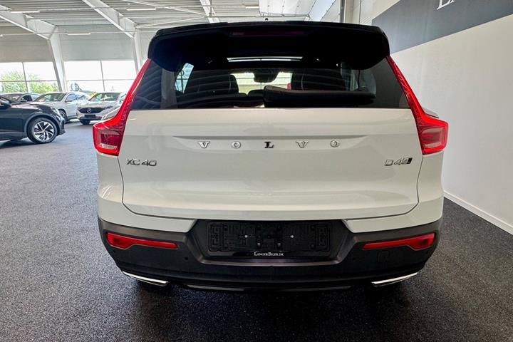 Hvid Volvo XC40 fra 2018