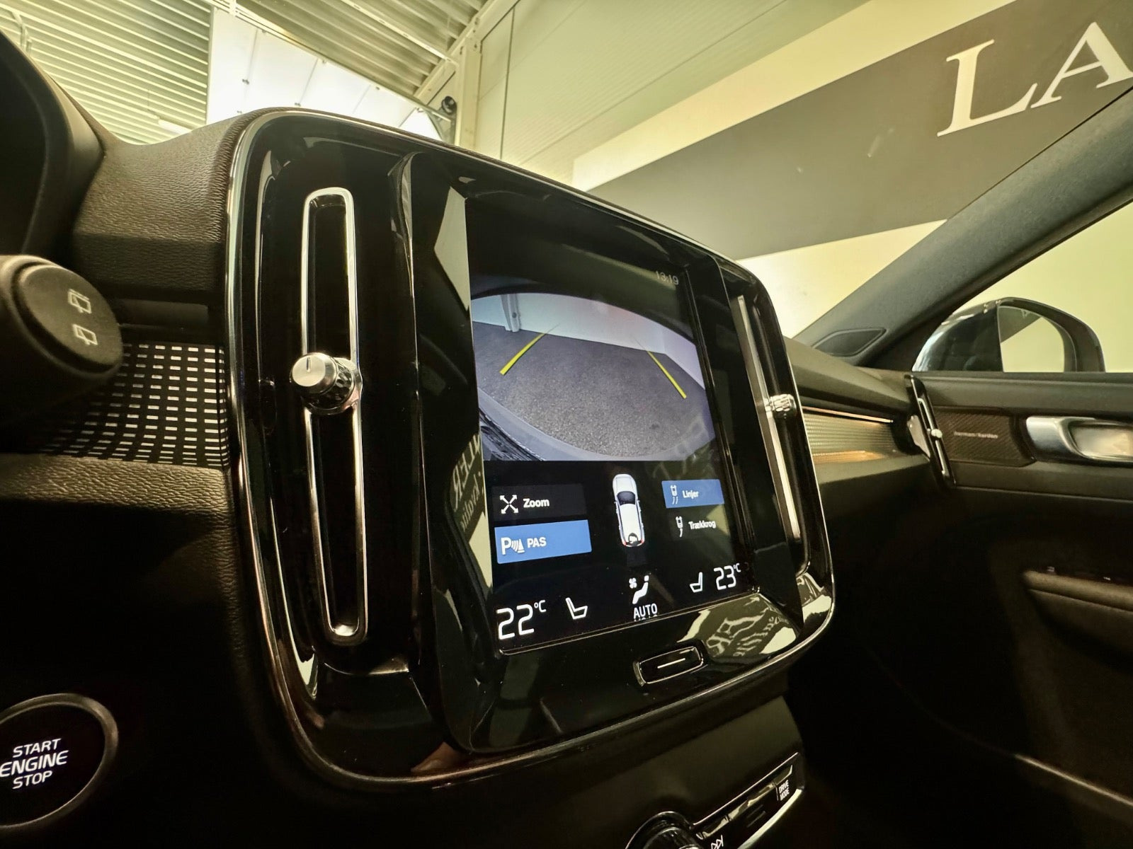 Hvid Volvo XC40 fra 2018