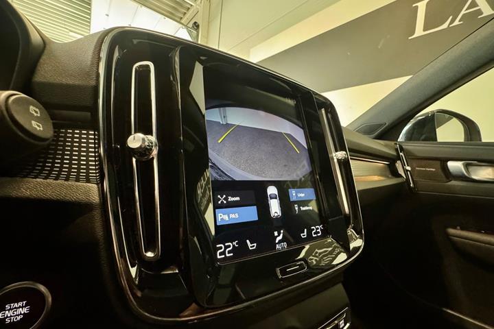 Hvid Volvo XC40 fra 2018