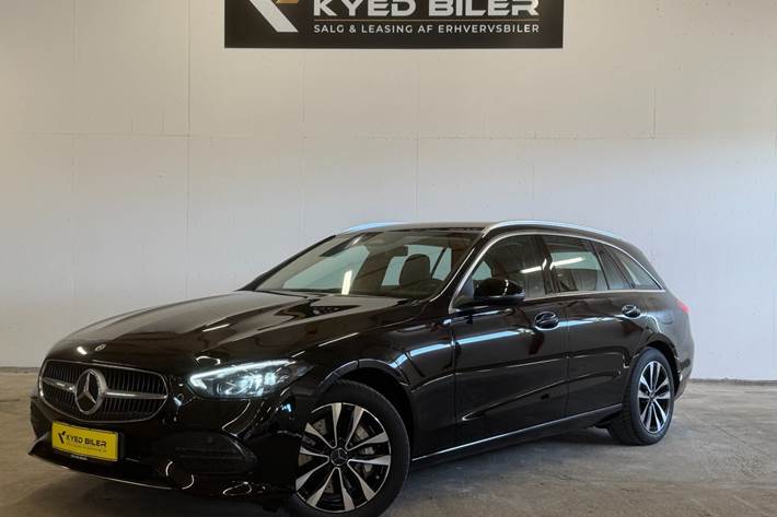 Sort Mercedes C300 e fra 2023