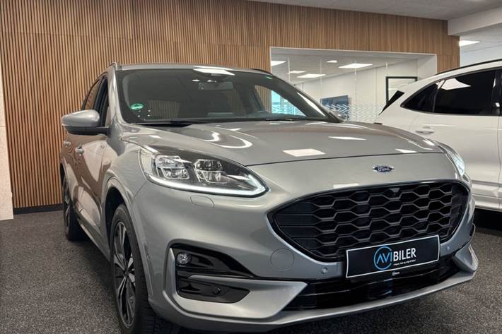 Sølv Ford Kuga fra 2022