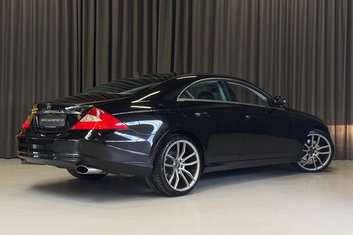 Sort Mercedes CLS350 fra 2005