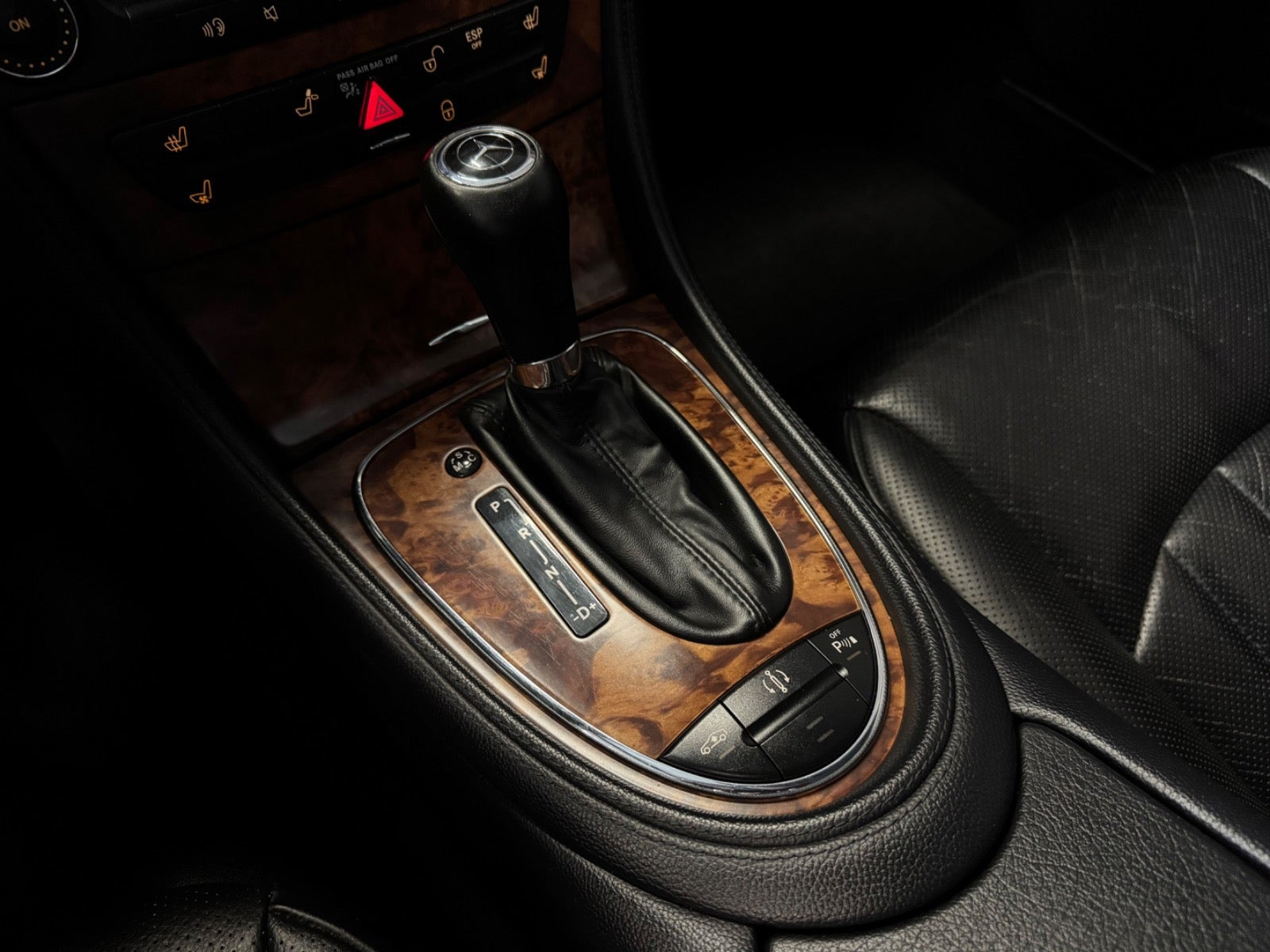 Sort Mercedes CLS350 fra 2005
