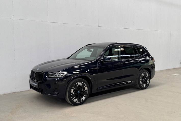 Sort BMW iX3 fra 2022