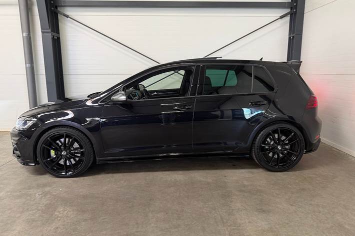 Sort VW Golf VII fra 2019