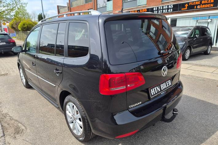 Sort VW Touran fra 2012