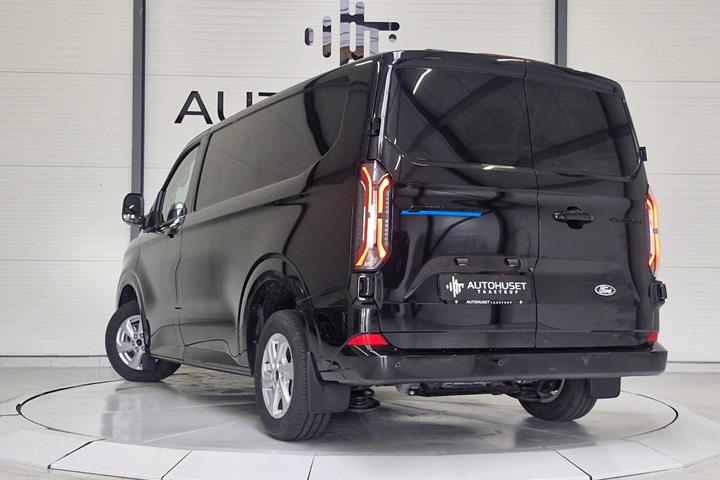 Sort Ford E-Transit Custom 320 L1 fra 2025 set udefra