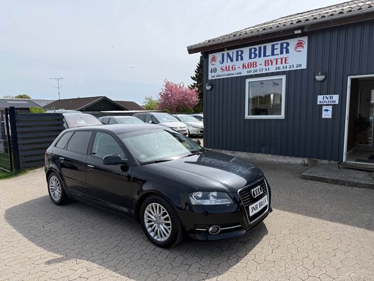 Audi A3 1,6 TDi Attraction Sportback