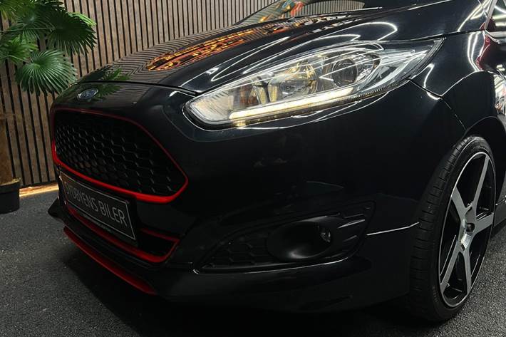undefined Ford Fiesta fra 2014