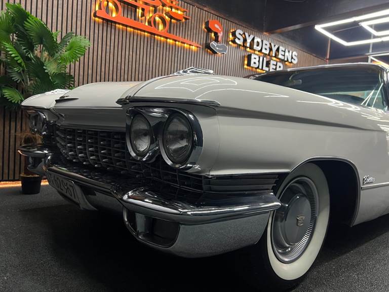 Cadillac Coupé DeVille 6,4 aut.
