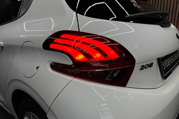 undefined Peugeot 208 fra 2018
