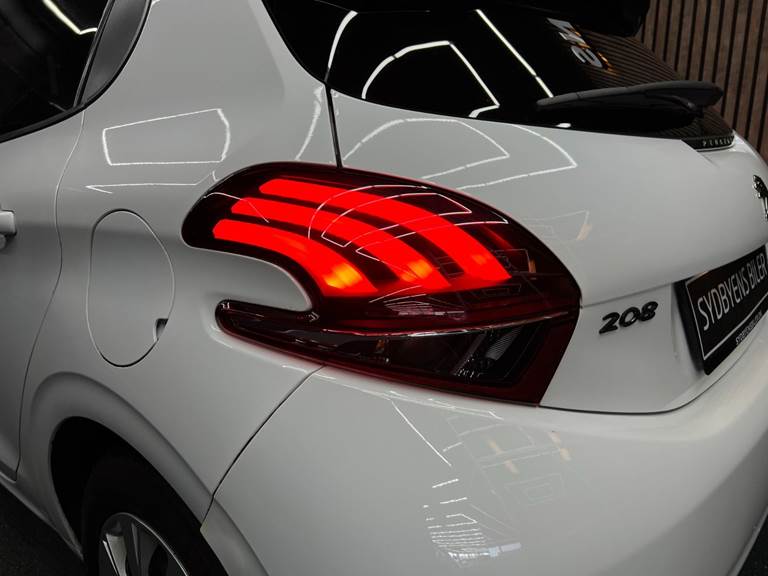Peugeot 208 1,5 BlueHDi 100 Envy