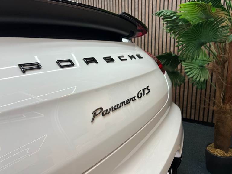 Porsche Panamera GTS 4,8 PDK
