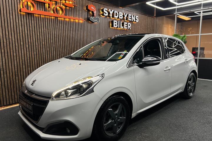 undefined Peugeot 208 fra 2017 set udefra