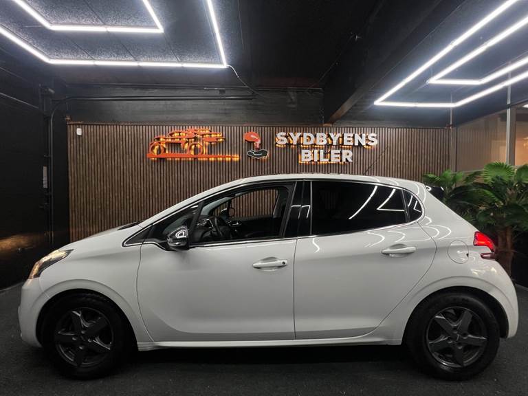Peugeot 208 1,6 BlueHDi 100 Desire Sky