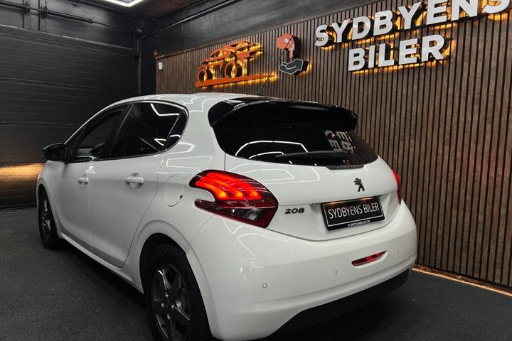 undefined Peugeot 208 fra 2017