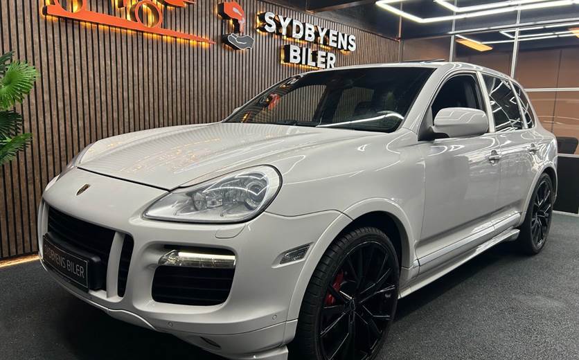 Porsche Cayenne Turbo 4,5 Tiptr. Van