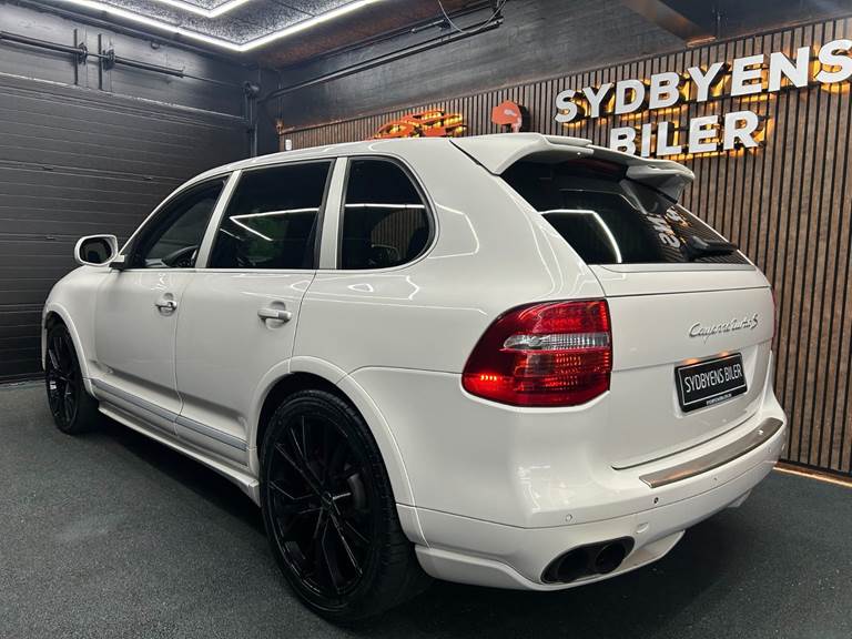 Porsche Cayenne Turbo 4,5 Tiptr. Van