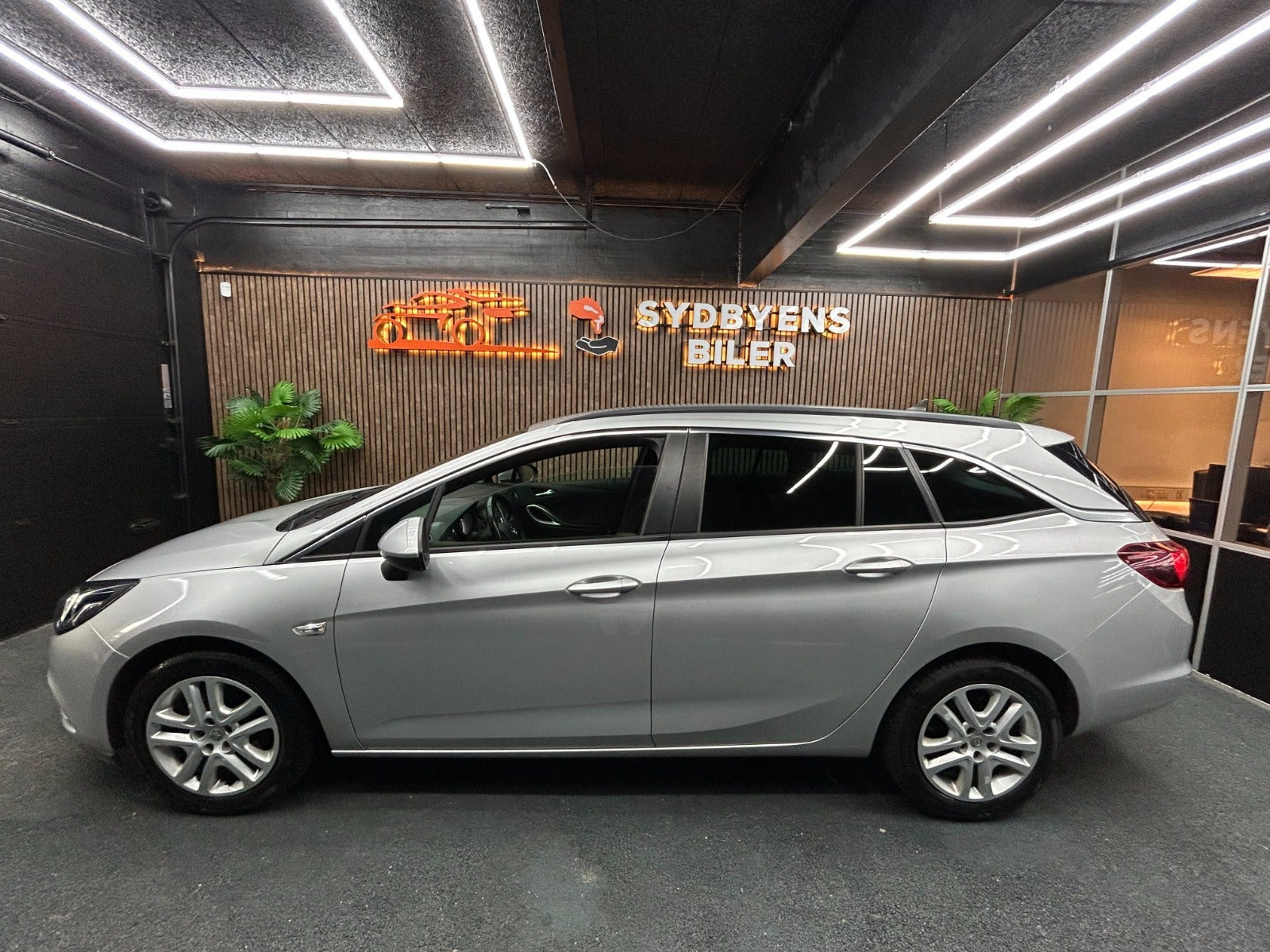 undefined Opel Astra fra 2019