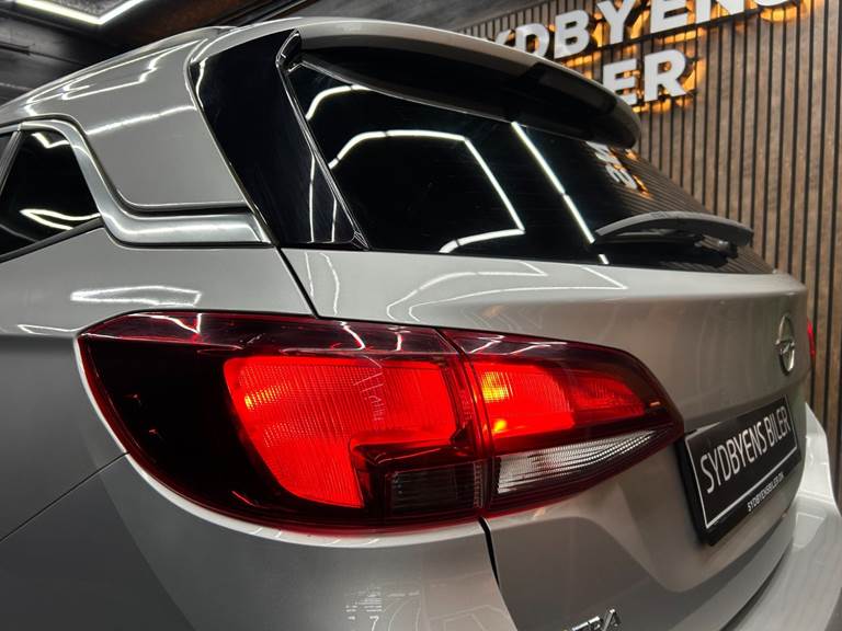 Opel Astra 1,6 CDTi 136 Enjoy Sports Tourer