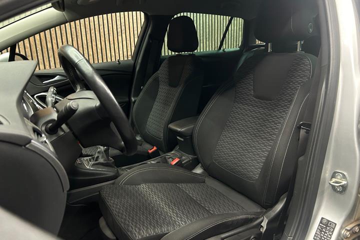 undefined Opel Astra fra 2019