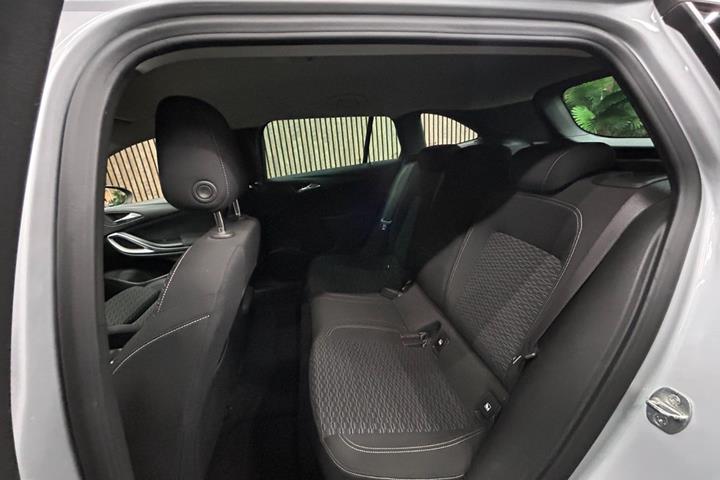 undefined Opel Astra fra 2019
